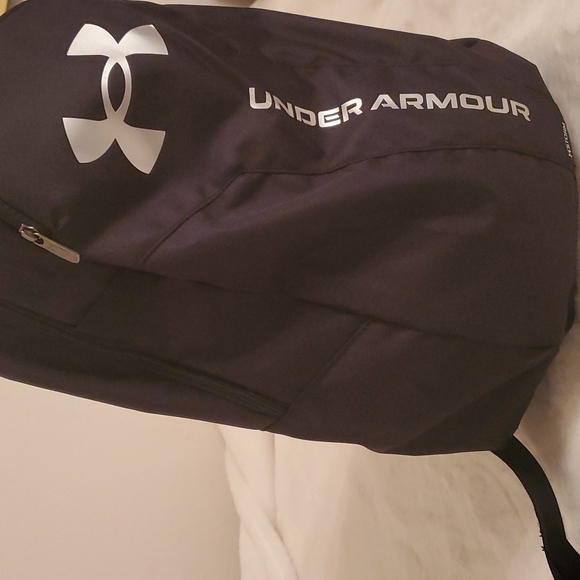 BRAND NEW with TAG! BLACK UNDER ARMOUR BACKPACK - Picture 7 of 11